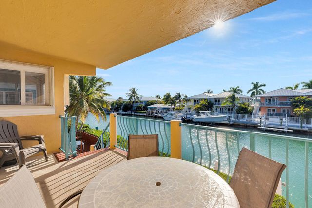 541 8th Street, Key Colony Beach, FL 33051