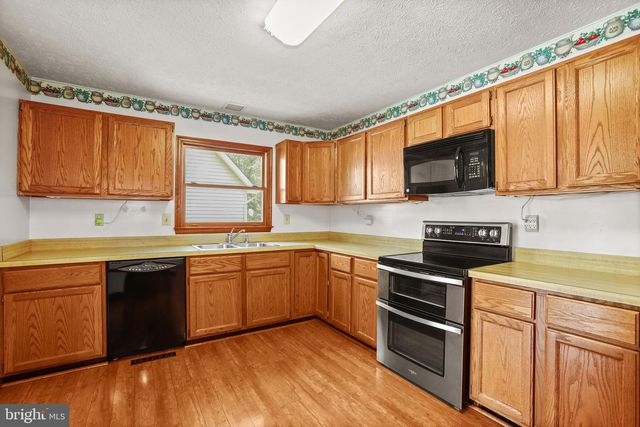 119 LARKSPUR LN, Locust Grove, VA 22508