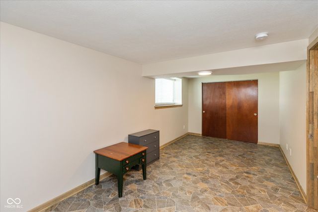 1037 Delwood Drive, Mooresville, IN 46158