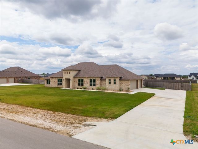 930 Inka Road, Salado, TX 76571