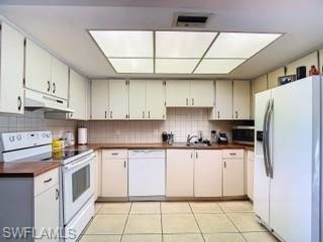 706 Hancock Bridge PKWY, Cape Coral, FL 33990