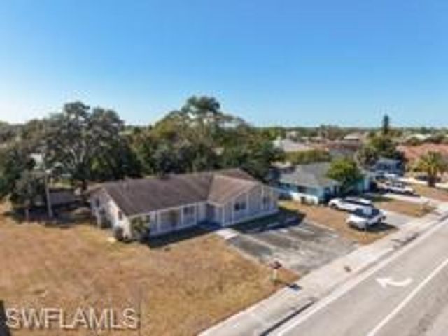 706 Hancock Bridge PKWY, Cape Coral, FL 33990