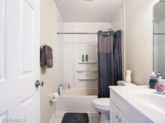 706 Hancock Bridge PKWY, Cape Coral, FL 33990