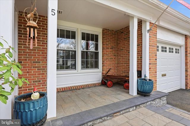 5 WINDGATE RD, Cherry Hill, NJ 08003