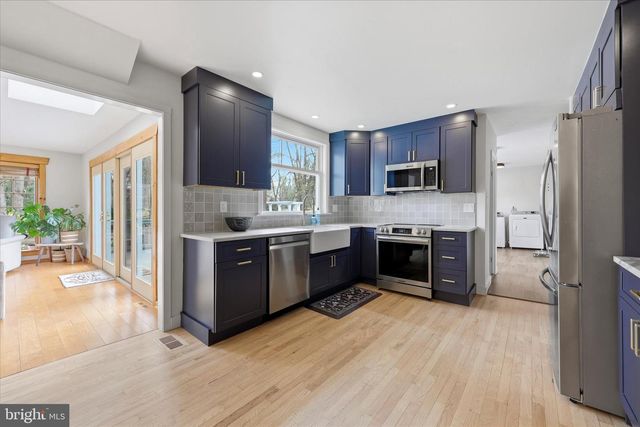 5 WINDGATE RD, Cherry Hill, NJ 08003