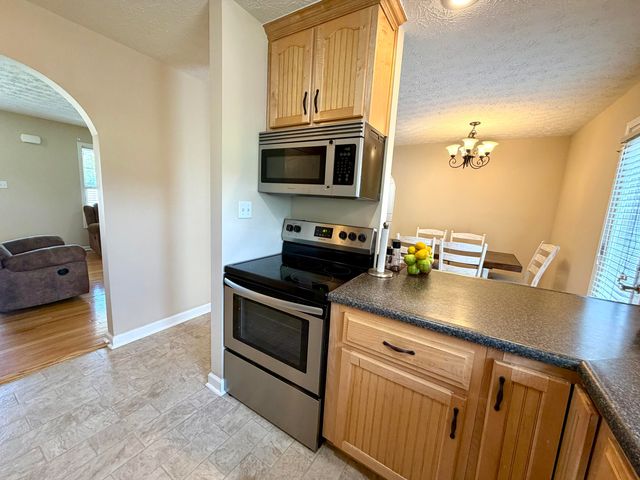 408 Sage Grass Drive, Berea, KY 40403