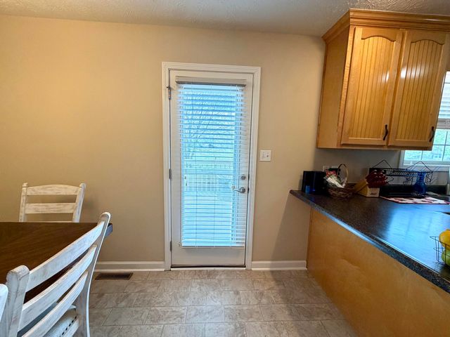 408 Sage Grass Drive, Berea, KY 40403