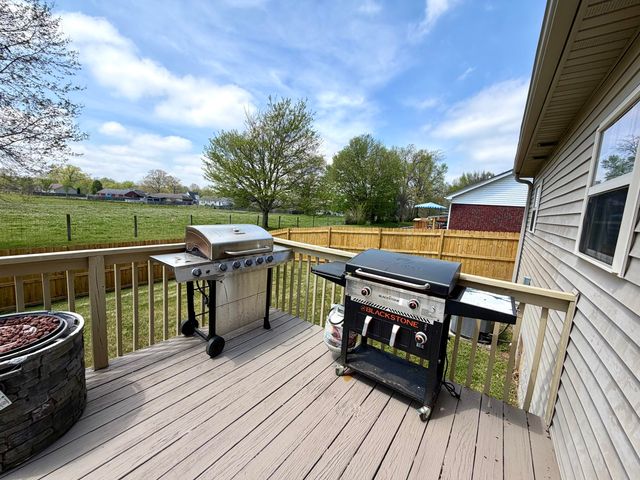 408 Sage Grass Drive, Berea, KY 40403