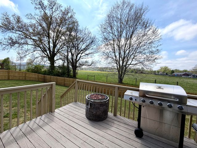 408 Sage Grass Drive, Berea, KY 40403