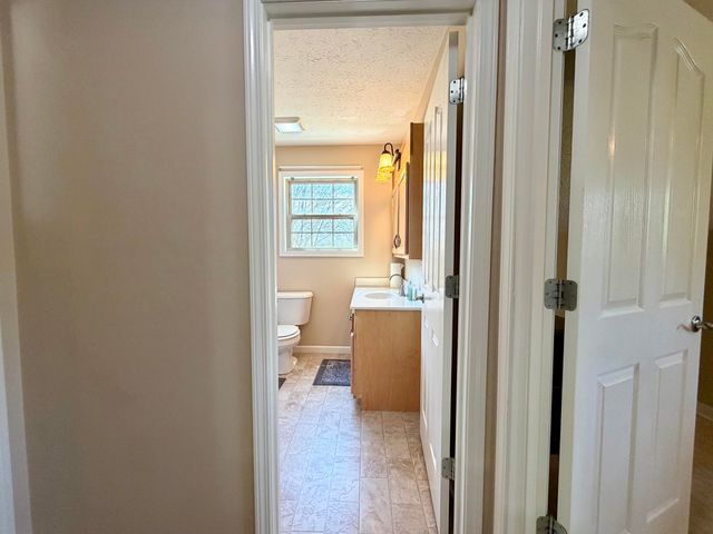 408 Sage Grass Drive, Berea, KY 40403