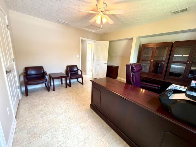 408 Sage Grass Drive, Berea, KY 40403