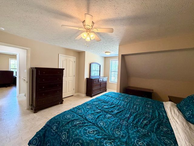408 Sage Grass Drive, Berea, KY 40403