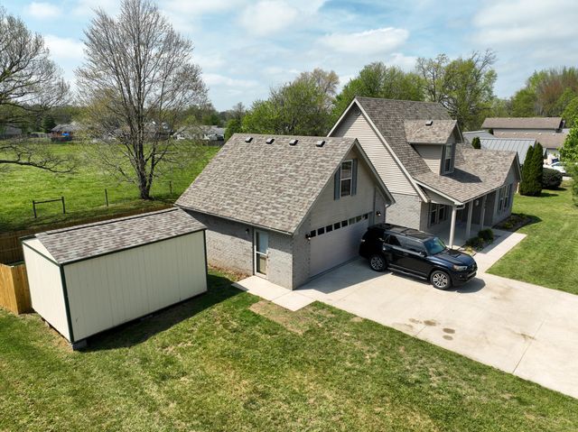 408 Sage Grass Drive, Berea, KY 40403
