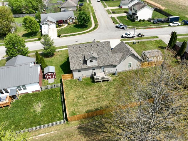 408 Sage Grass Drive, Berea, KY 40403