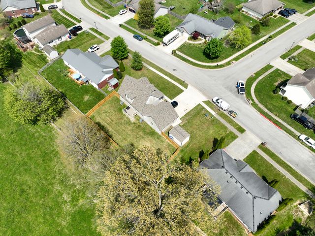 408 Sage Grass Drive, Berea, KY 40403