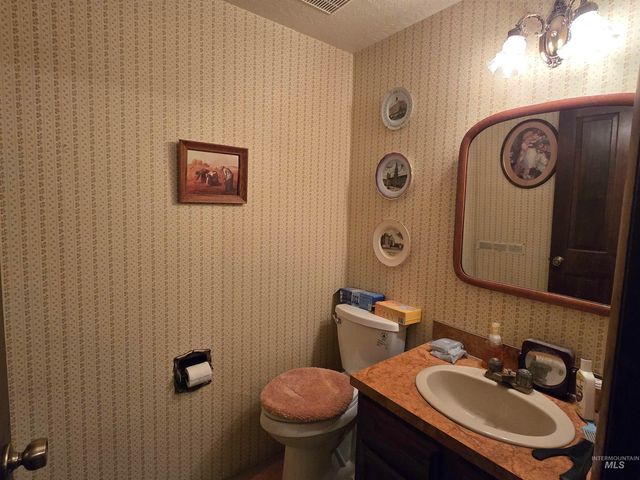 280 Meadows Lane, Twin Falls, ID 83301