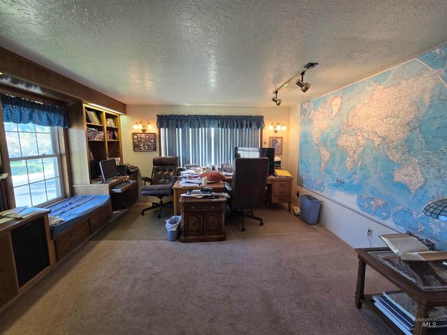 280 Meadows Lane, Twin Falls, ID 83301