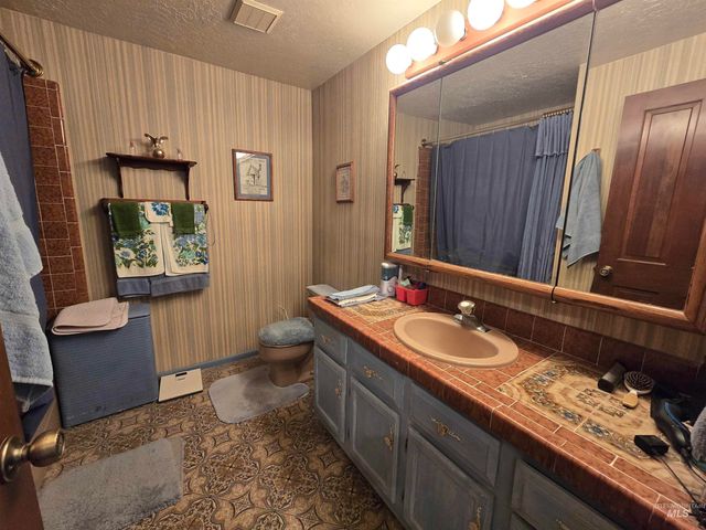 280 Meadows Lane, Twin Falls, ID 83301