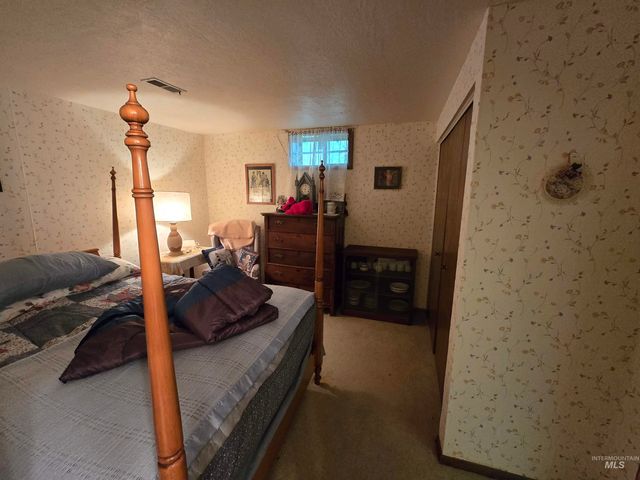 280 Meadows Lane, Twin Falls, ID 83301
