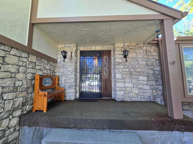 280 Meadows Lane, Twin Falls, ID 83301