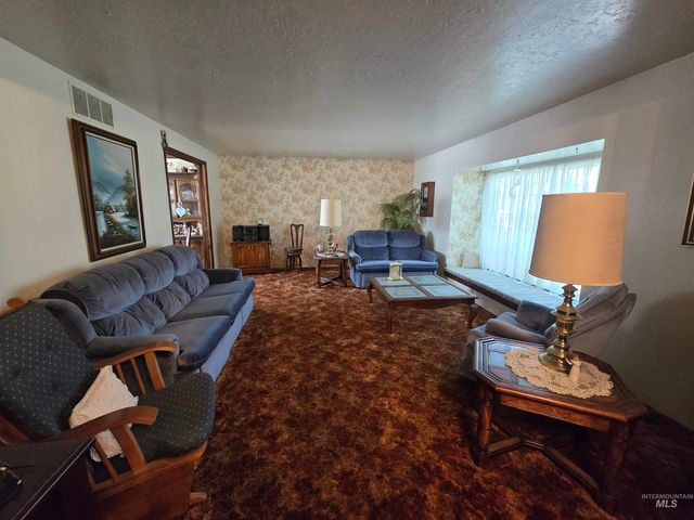 280 Meadows Lane, Twin Falls, ID 83301