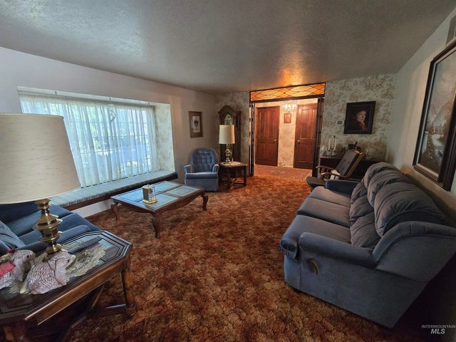 280 Meadows Lane, Twin Falls, ID 83301
