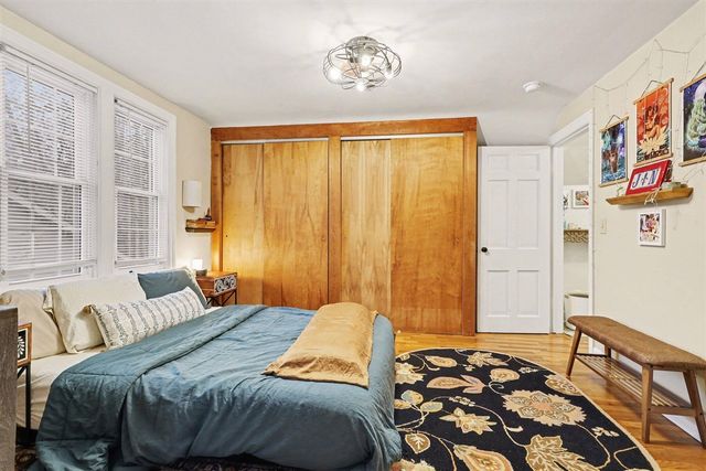 1902 Greenlawn Avenue, Kalamazoo, MI 49006