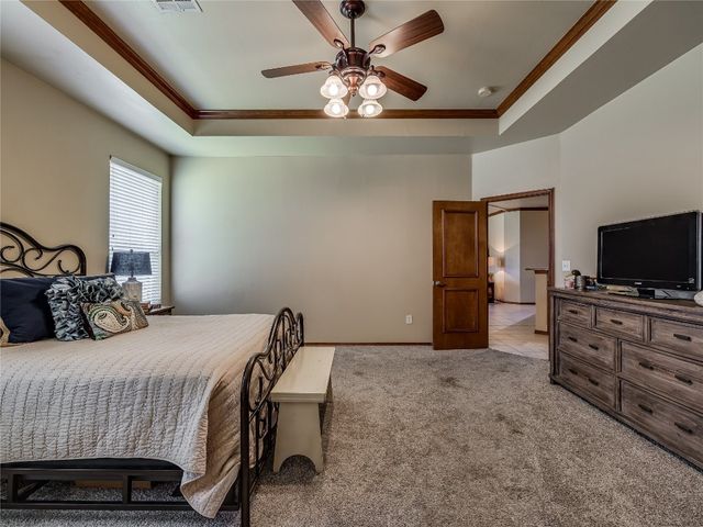 9021 NW 81st Street, Yukon, OK 73099