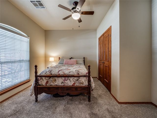 9021 NW 81st Street, Yukon, OK 73099