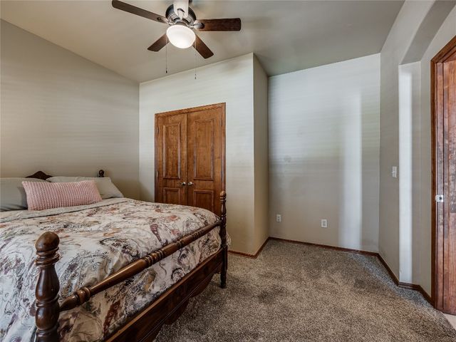 9021 NW 81st Street, Yukon, OK 73099