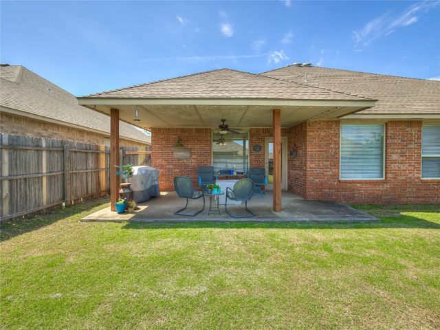 9021 NW 81st Street, Yukon, OK 73099
