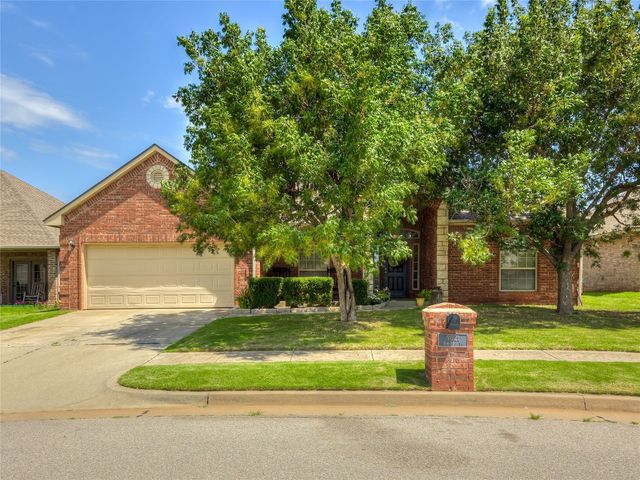 9021 NW 81st Street, Yukon, OK 73099