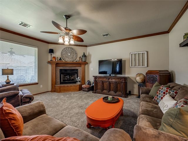 9021 NW 81st Street, Yukon, OK 73099
