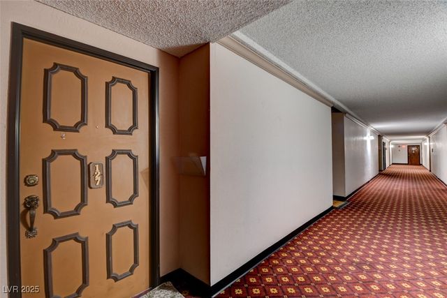 745 North Royal Crest Circle 127, Las Vegas, NV 89169