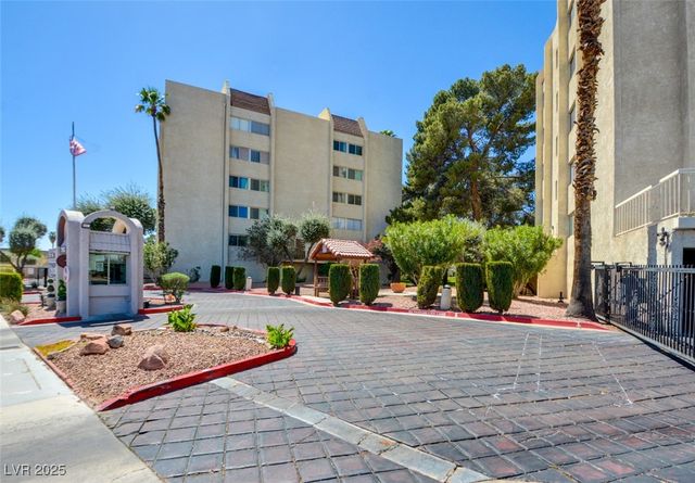 745 North Royal Crest Circle 127, Las Vegas, NV 89169