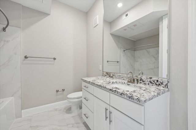 2111 Austin Street 319, Houston, TX 77002