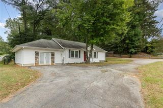 234 E Memorial Drive, Dallas, GA 30132