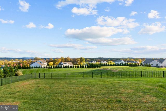 95 HUNTERS CHASE, Etters, PA 17319