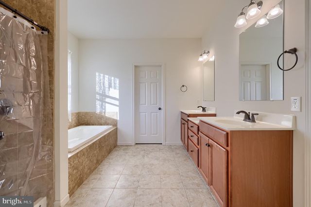 95 HUNTERS CHASE, Etters, PA 17319