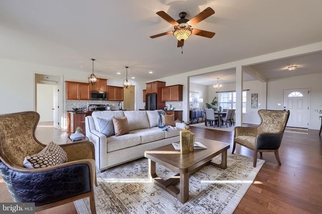 95 HUNTERS CHASE, Etters, PA 17319