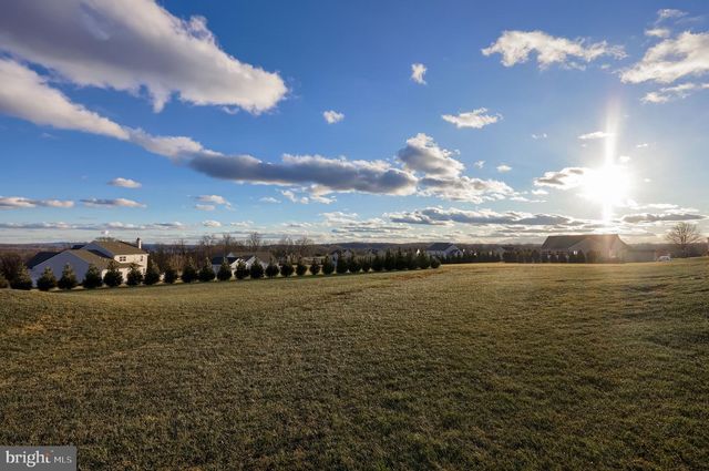 95 HUNTERS CHASE, Etters, PA 17319