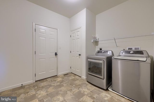 95 HUNTERS CHASE, Etters, PA 17319