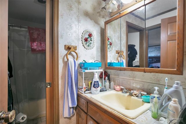 26836 SE 208th St, Maple Valley, WA 98038