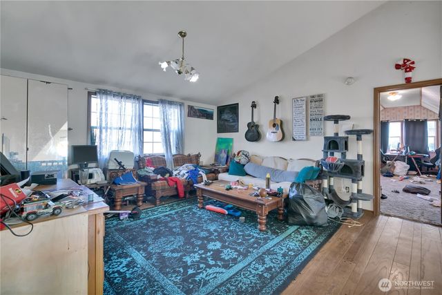 26836 SE 208th St, Maple Valley, WA 98038