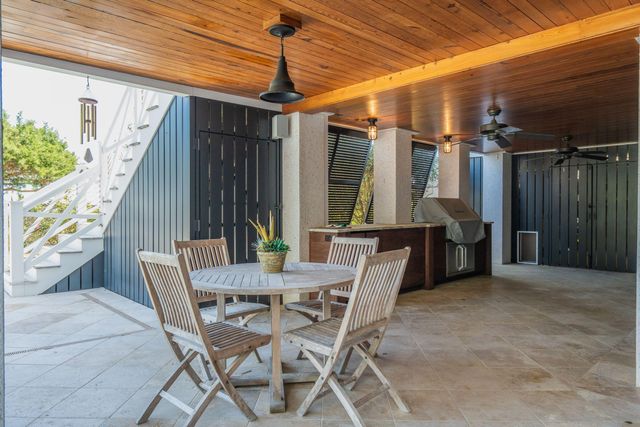 405 Seabreeze Lane, Sullivans Island, SC 29482