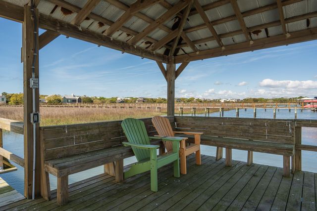 405 Seabreeze Lane, Sullivans Island, SC 29482