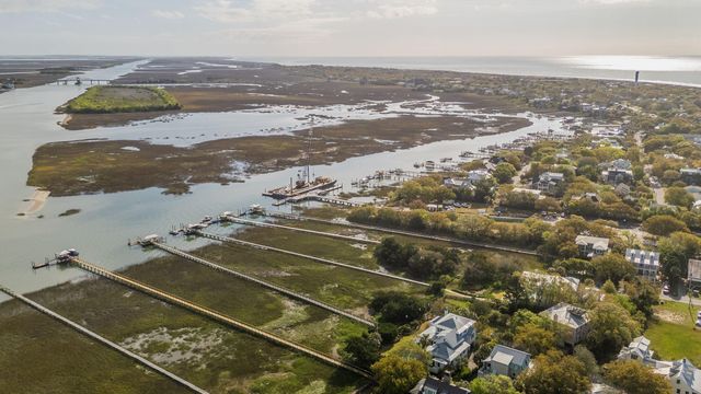 405 Seabreeze Lane, Sullivans Island, SC 29482
