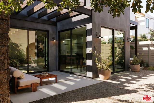 1515 Blake Avenue, Los Angeles, CA 90031