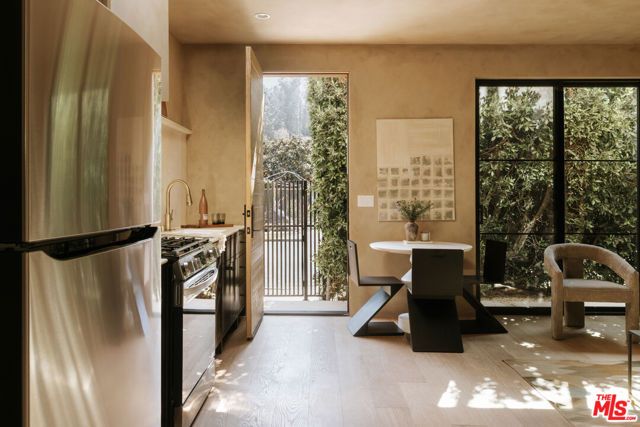 1515 Blake Avenue, Los Angeles, CA 90031