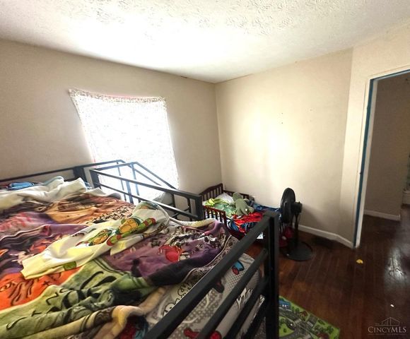 5578 Clearview Avenue, Green Twp, OH 45248